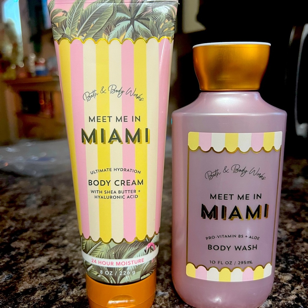 Bath & Body Works Meet me in Miami body wash and body cream duo
